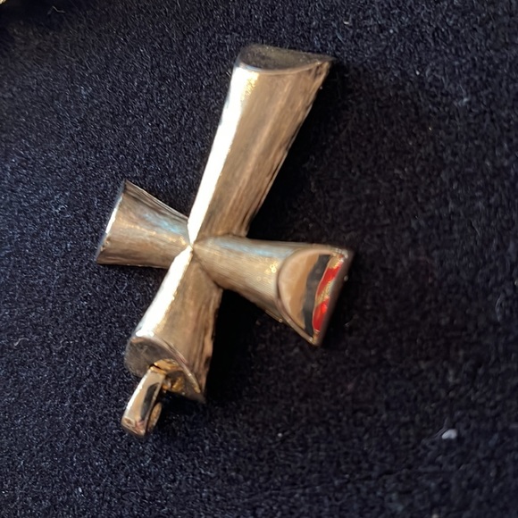 Vintage brushed gold large cross necklace pendant - Picture 5 of 6